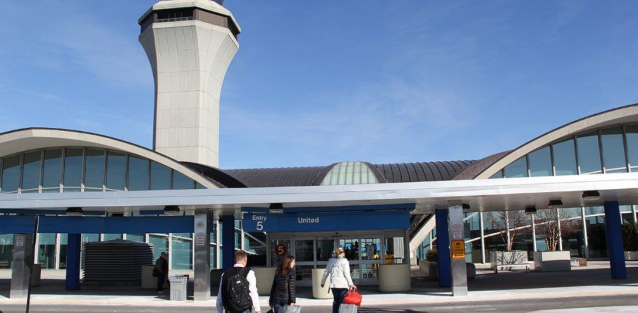 Alaska Airlines STL Terminal – St. Louis Lambert International Airport
